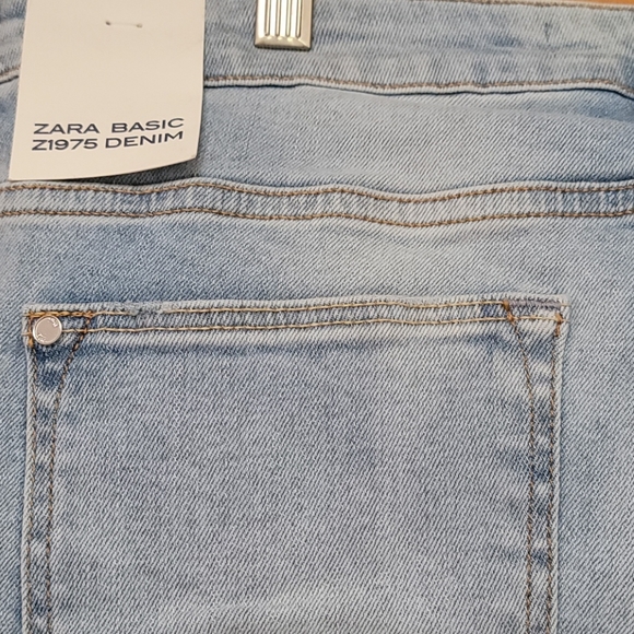 Zara size 12 US, cute kick flair jeans with detail - Picture 3 of 5